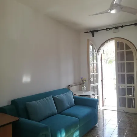 Casa *